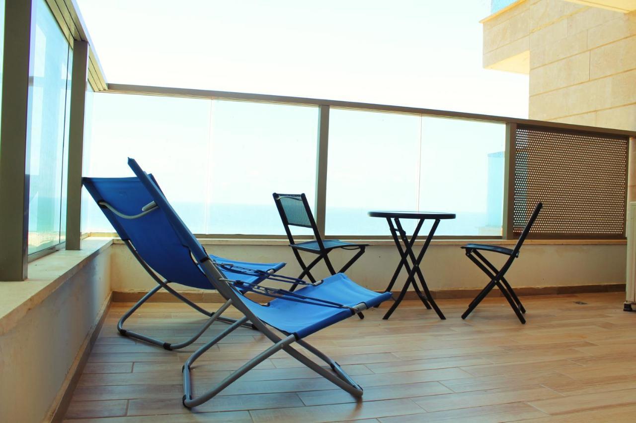 Beach Suite Israel- Best View, Gym, Massage Chair, Low Fee For Off-Site Indoor Pool Spa ביץ סוייט ישראל- נוף ים מאלף, כיסא מסאז, חדר כושר, אפשרות לבריכה מקורה, וספא בתשלום ממש מוזל Ashkelon Eksteriør billede