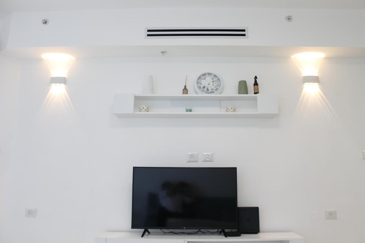 Beach Suite Israel- Best View, Gym, Massage Chair, Low Fee For Off-Site Indoor Pool Spa ביץ סוייט ישראל- נוף ים מאלף, כיסא מסאז, חדר כושר, אפשרות לבריכה מקורה, וספא בתשלום ממש מוזל Ashkelon Eksteriør billede