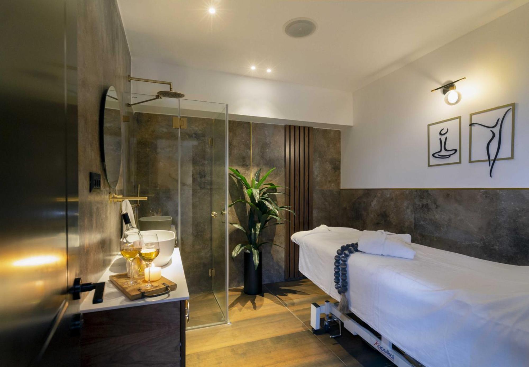 Beach Suite Israel- Best View, Gym, Massage Chair, Low Fee For Off-Site Indoor Pool Spa ביץ סוייט ישראל- נוף ים מאלף, כיסא מסאז, חדר כושר, אפשרות לבריכה מקורה, וספא בתשלום ממש מוזל Ashkelon Eksteriør billede